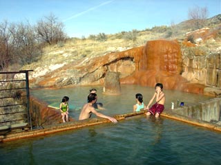 Mystic Hot Springs　（アメリカ）